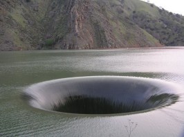 bottomless-pit-monticello-dam-drain-hole